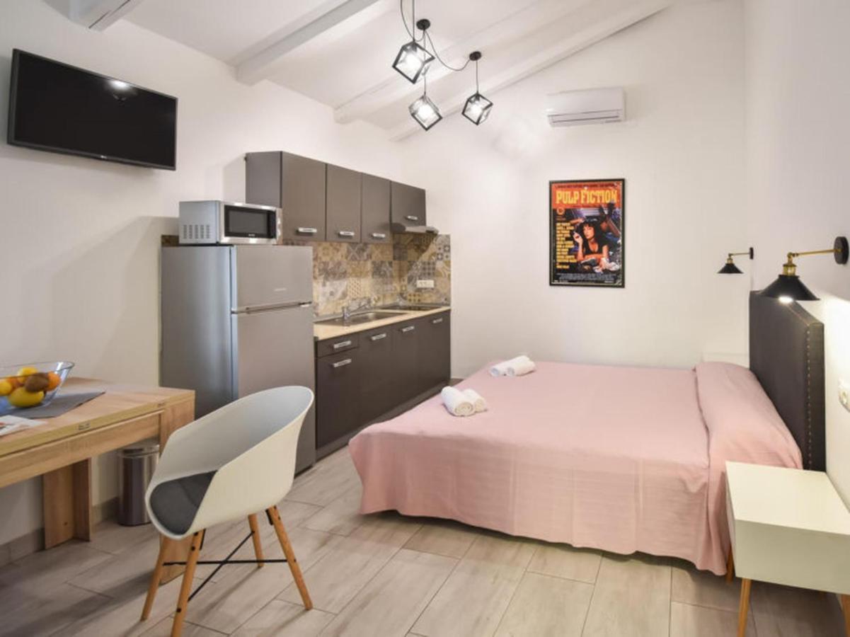 Studios Barre With Jacuzzi Rovinj Exteriér fotografie