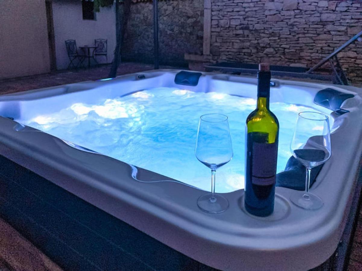Studios Barre With Jacuzzi Rovinj Exteriér fotografie